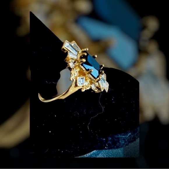 Brilliant~Sapphire~Diamond Cocktail Ring~ simulated gemstones~in 18k plate - Picture 3 of 6